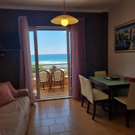 Feriehus Corfu Menigos