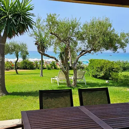 Corfu Menigos Глифада
