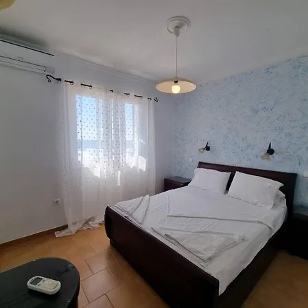 Corfu Menigos * גליפאדה