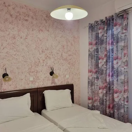 Corfu Menigos בית נופש *