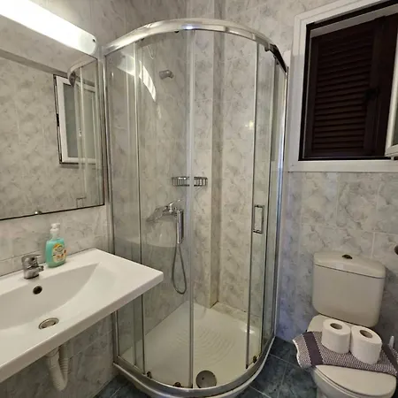 בית נופש Corfu Menigos