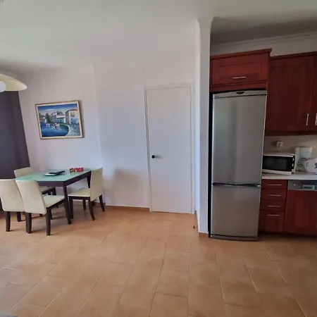 Corfu Menigos בית נופש *