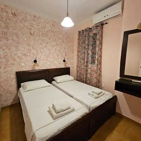 Corfu Menigos * גליפאדה